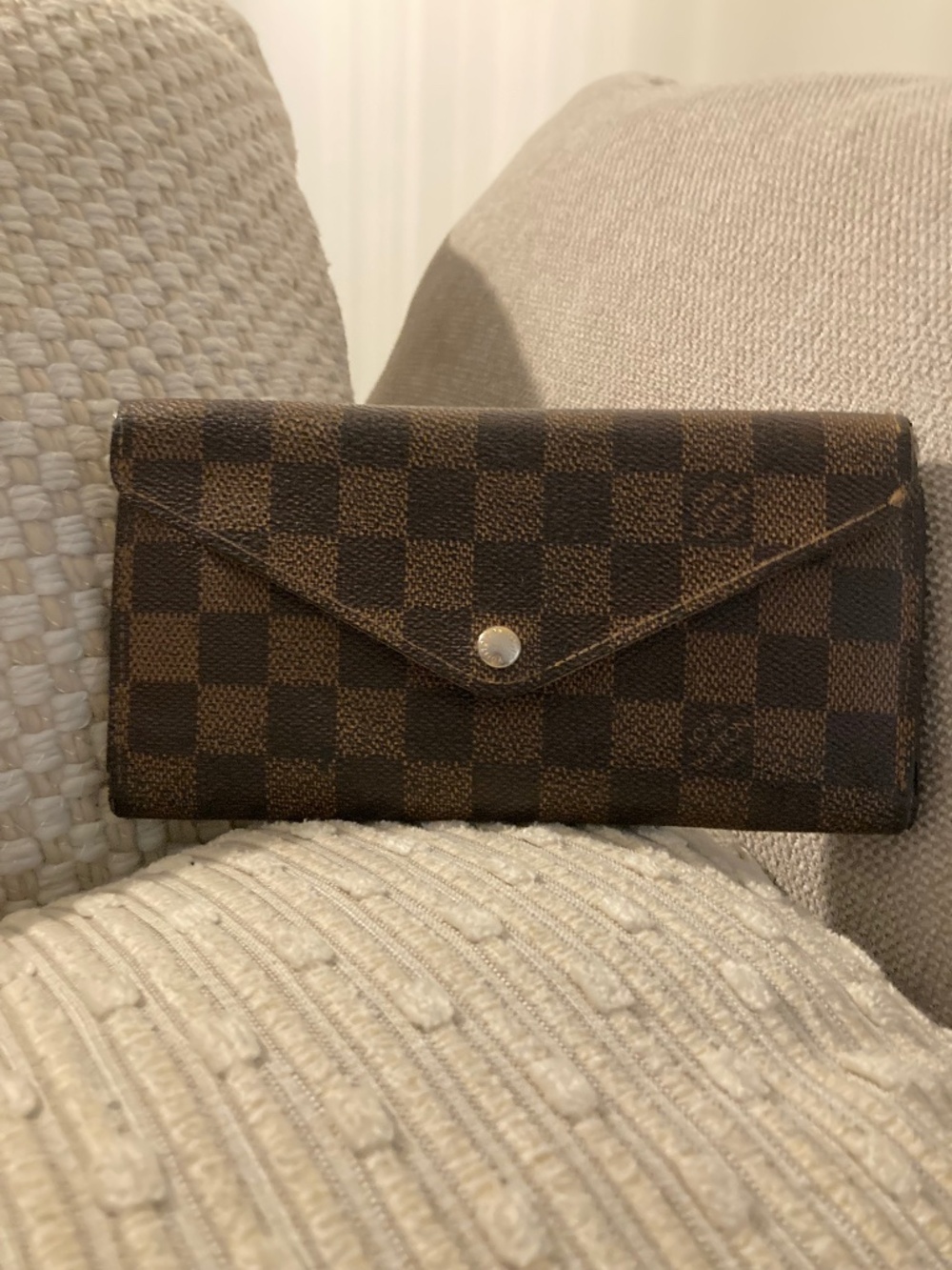 Authentic Louis Vuitton Damier Ebene Wallet Mint Condition